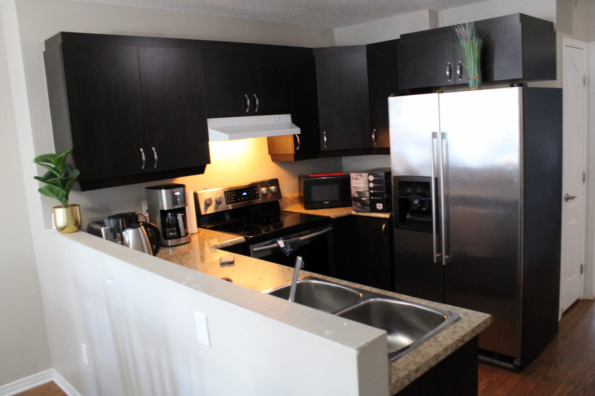 Cuisine moderne et bien équipée